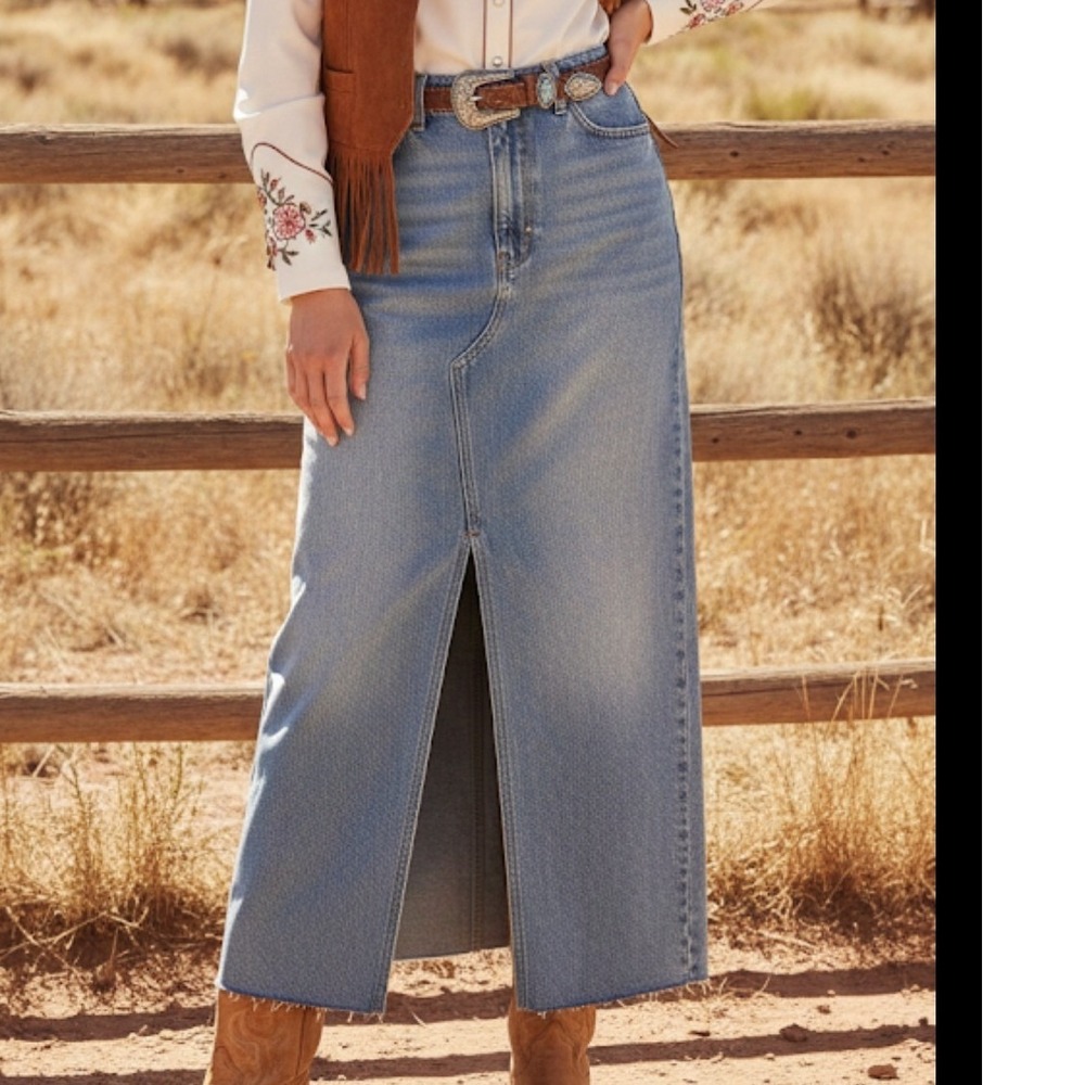 Reformation Jeans 26 Nila Denim Maxi Skirt Blue Women's Raw Hem NWOT